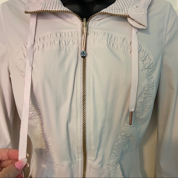 Lululemon ballet pink jacket size 6 - Picture 2 of 7